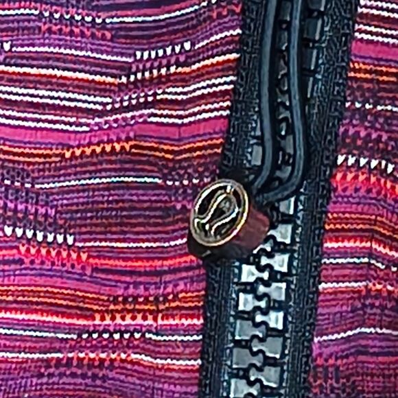 Lululemon Define Jacket – Rare Pattern (Size 2) - Picture 3 of 6